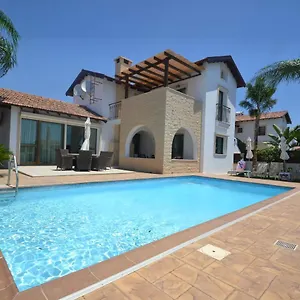 https://narcissos-villa-thekla.hotelsatayianapa.com