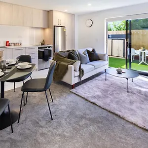 https://the-citys-best-kept-secret-2-bed-2-bath.top-hotels-christchurch.com