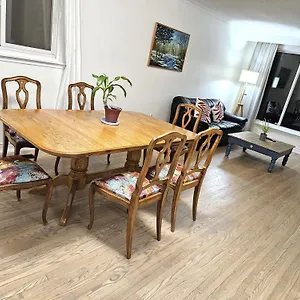 Homestay Charming Detached House Near The Airport, Mississauga
